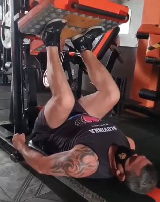 Marcos Luvinha malhando na academia - Foto: arquivo pessoal