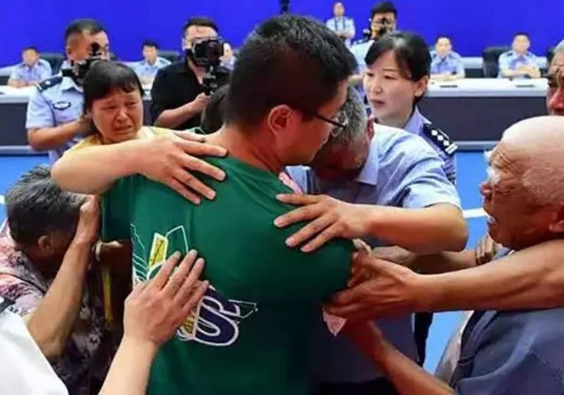 A emoção do reencontro após 24 anos - Foto: reprodução