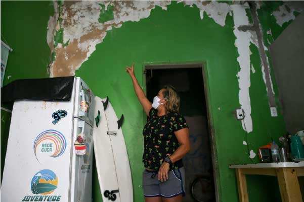 Tita mostra casa a ser reformada - Foto: Diário do Nordeste