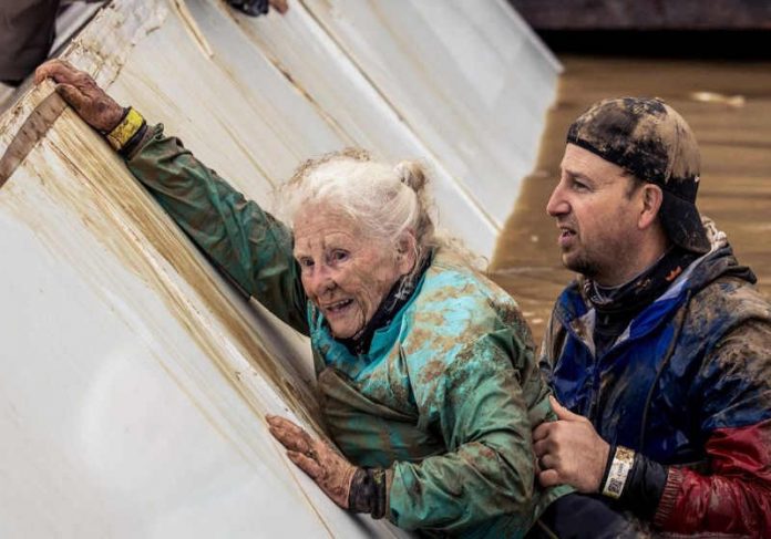 viuva_competicao Mildred Wildon disse que o marido era seu maior apoiador - Foto: @toughmudder / Tough Mudder 2021