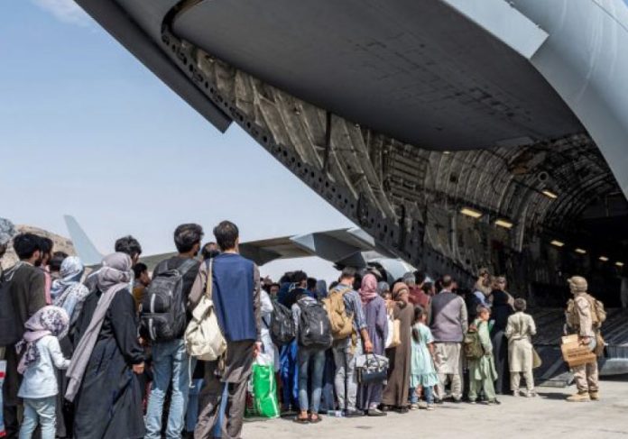 Afegãos serão acolhidos no Brasil, após autorização do governo - Foto: Reuters