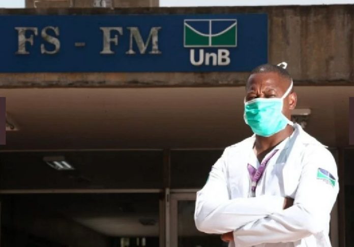 ex-cobrador medicina capa O ex-cobrador de ônibus Gilberto Arrida ficou em coma e chegou a ouvir que nunca mais voltaria a andar - Foto: Rafaela Felicciano / Metrópoles