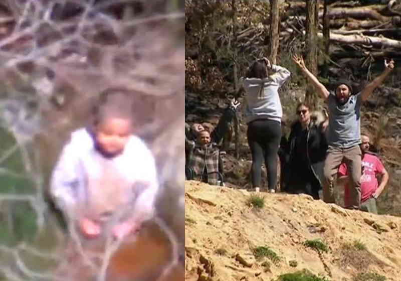 O menino foi localizado pela polícia à esquerda e a comemoração da família Foto: reprodução twitter