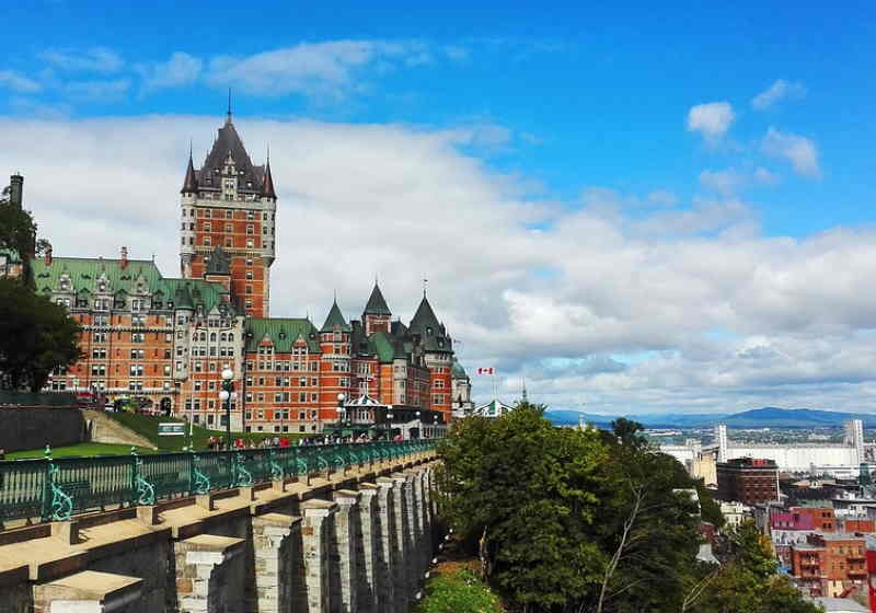 São mais de 200 vagas para diversas profissões em empresas do Canadá. - Foto: Pixabay