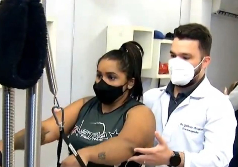 Viviane Sucuri volta aos treinos e sonha com octógono. - Foto: reprodução