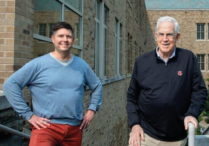 Adam (à esq) passou 2 anos perdendo peso para doar o rim ao amigo Ron (à dir) - Foto: arquivo pessoal