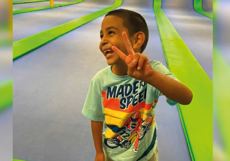 Aidan disse em entrevista que sonha ser adotado e ter uma família - Foto: reprodução Fox