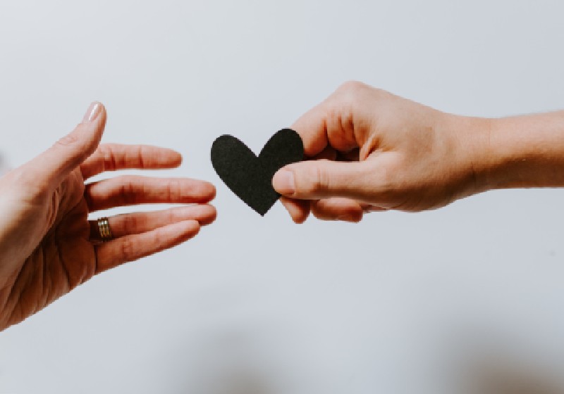 Gentileza faz bem à saúde e 13 de Novembro, é o Dia Mundial da Gentileza - Foto: Kelly Sikkema / Unsplash