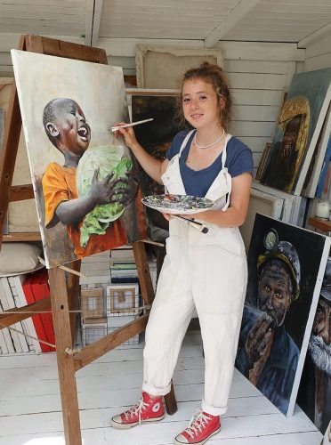 Makenzy em produção de um quadro - Foto: arquivo pessoal