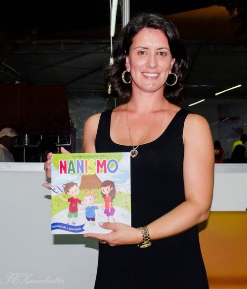 Vélvit Severo, autora da cartilha Escola para Todos Nanismo - Foto Divulgação / Tânia Zucchetti