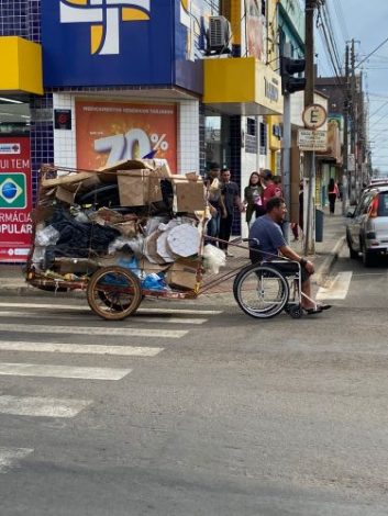 O coletor de recicláveis circula por toda a cidade - Foto: arquivo pessoal