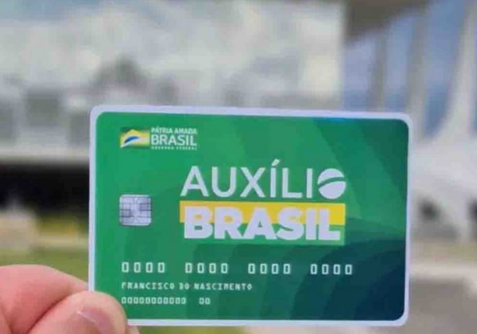 Podem receber o Auxílio Brasil as famílias com renda per capita de até R$ 100, consideradas em situação de extrema pobreza Foto: Divulgação