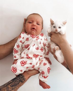 mulher-grávida-gata-luz-juntas (1)