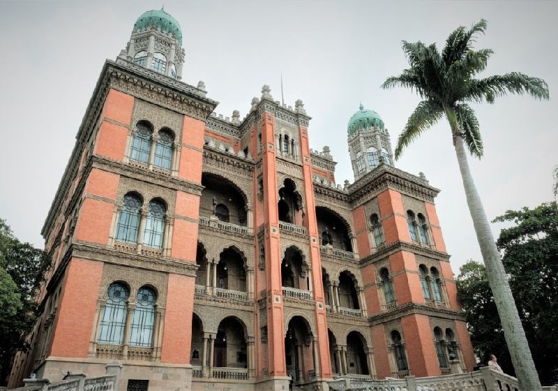 Com a aprovação da Anvisa, a Fiocruz vai entregar em fevereiro o 1º lote de vacinas 100% brasileiras contra a Covid - Foto: YASUYOSHI CHIBA/AFP/Getty Images
