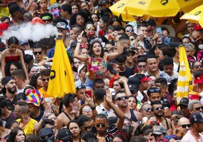 Variante ômicron fez autoridades de diversas cidades cancelarem o Carnaval de rua 2022 - Foto: arquivo / Prefeitura de SP - Joyce Cury
