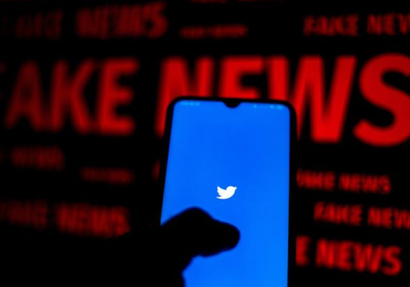 Veja como usar a nova função de denunciar Fake News no Twitter - Foto: Getty Images