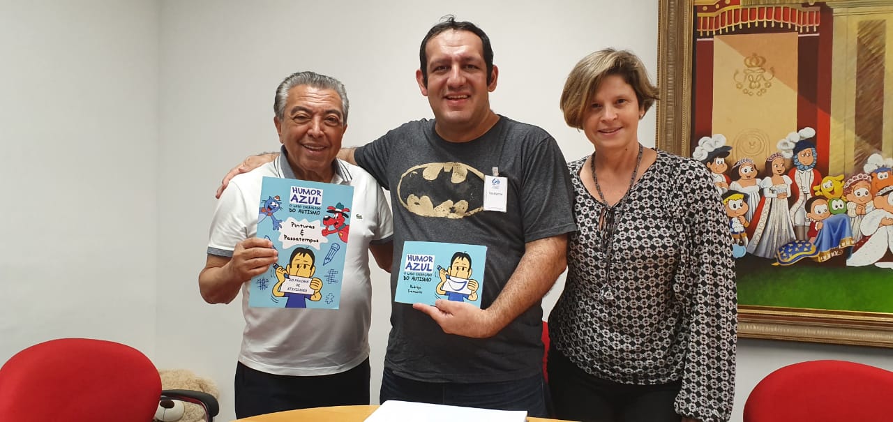 Maurício de Sousa criador da Turma da Mônica (à esqu), o escritor Rodrigo Tramonte e Andrea Monteiro diretora da ONG Autonomia (à dir) - Foto arquivo pessoal