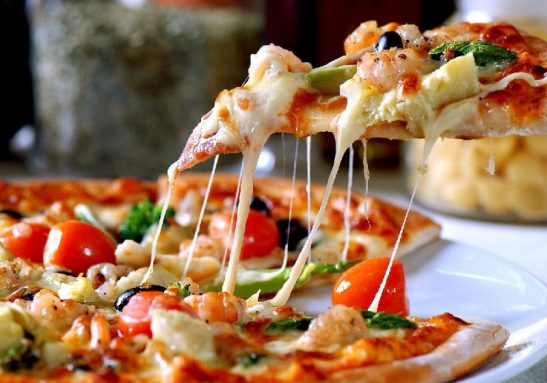 Pizza quentinha oferecida a sem-teto em dias de inverno rigoroso no Canadá - Foto: Pixabay