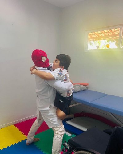 Ednei vestido de Homem-Aranha para atendimento - Foto: arquivo pessoal