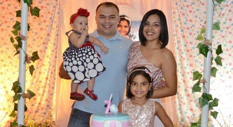Karlo e a familia no aniversário de 7 anos de Bárbara - Foto: arquivo pessoal