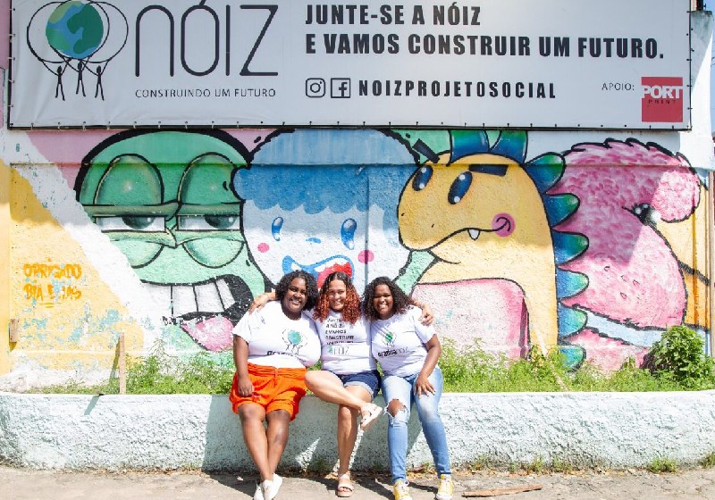 As três amigas, moradoras da Cidade de Deus, no RJ, passaram em universidades públicas - Foto: Wallace Lima