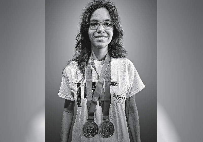 Carolina Moura, de 17 anos, é a única mulher brasileira que já participou da Olimpíada Internacional de Informática. Foto: Arquivo Pessoal