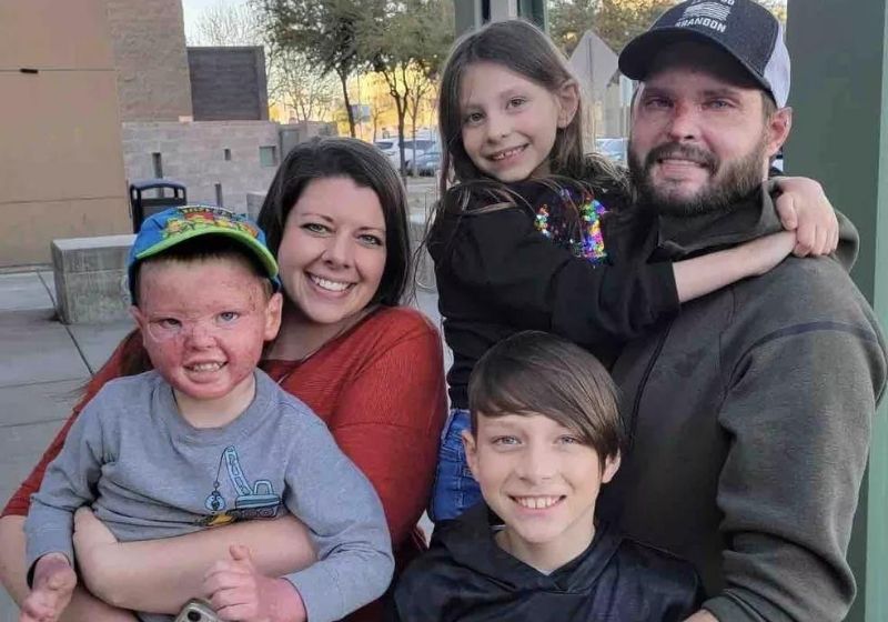 No momento do incidente, as crianças brincavam dentro do ônibus. Foto: @copelandbuslife