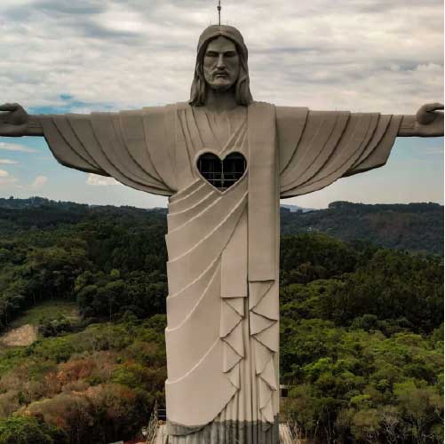 Estátua fará parte de um complexo turístico - Foto: divulgação