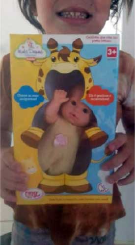 A garotinha também ganhou presentes - Foto: arquivo pessoal