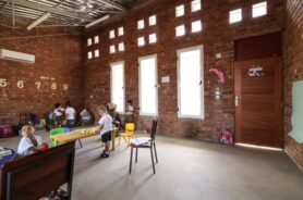 Interior de uma das escolas projetadas pelo arquiteto - Foto: Aliança Imagens