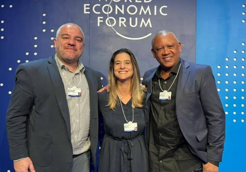 Adriana levou o prêmio durante o Fórum Econômico Mundial, ao levar a telessaúde para áreas remotas do Brasil - Foto: divulgação