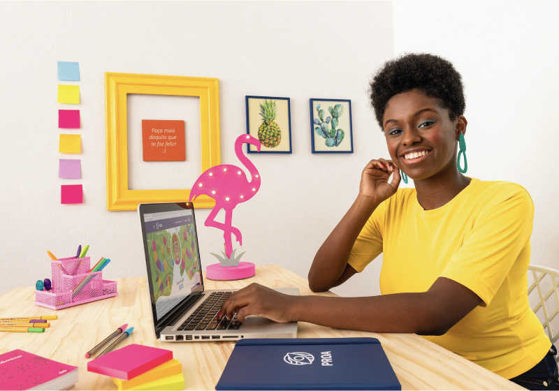 O curso EAD é destinado a jovens que moram em SP e têm entre 17 e 22 anos - Foto: Guto Garrote Menor