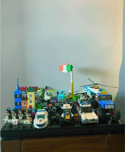 Legos que Andrii recebeu de desconhecidos - Foto: arquivo pessoal