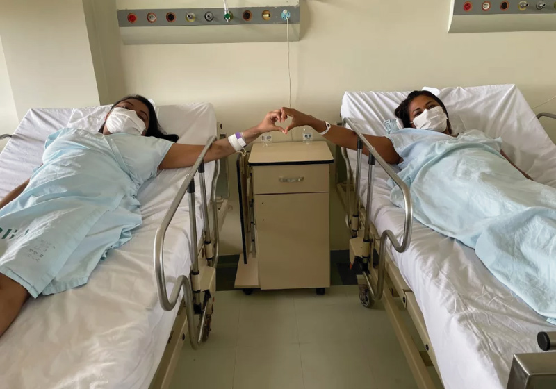 Mãe e filha antes da cirurgia para o transplante de rim - Foto: Comunicação Pró-Saúde/Divulgação