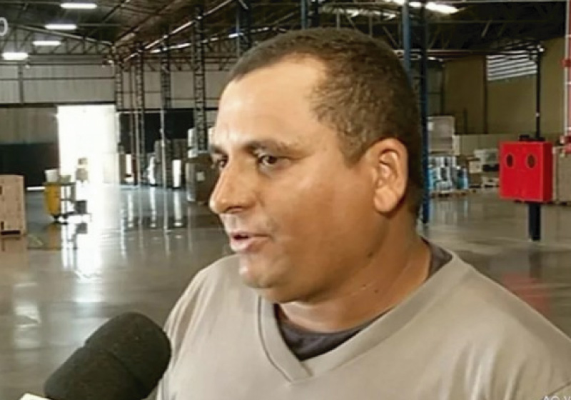 Jayro também foi recompensado por devolver um PIX, recebido por engano, de R$ 95 mil - Foto: Reprodução/TV Anhanguera