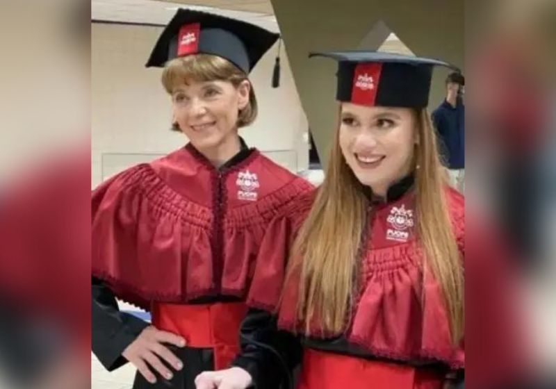 A filha com paralisia e a mãe se formaram juntas em Direito pela PUC PR - Foto: Arquivo Pessoal