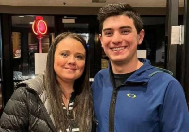 Mãe e filho se conheceram após 20 anos e descobriram que trabalham no mesmo hospital - Foto: arquivo pessoal