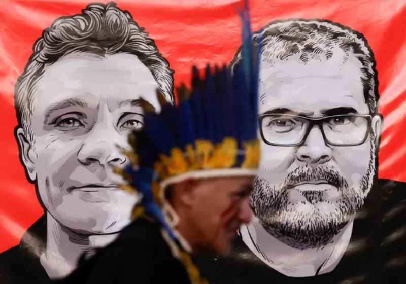 Bruno Pereira e Dom Phillips foram homenageados por rabino durante uma reza judaica - Foto: Reuters/Ueslei Marcelino