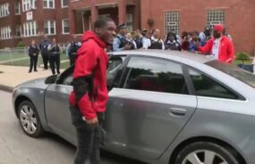 O carro que ele ganhou de presente depois da boa ação - Foto: reprodução / ABC7