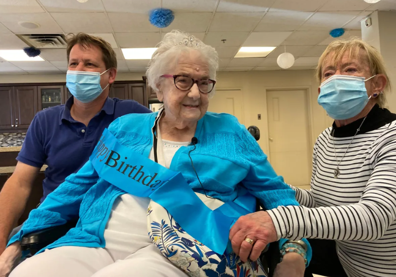 Mãe e filha se reencontram após 80 anos separadas. - Foto: Mark Bochsler/CBC