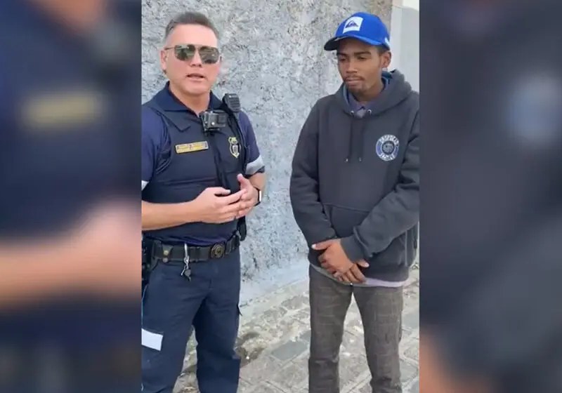 Fredson achou 3 iPhones novos, na caixa, devolveu à polícia - Foto: reprodução / WhatsApp