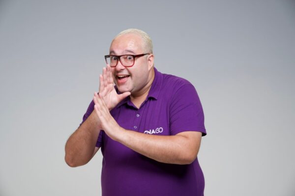 Professor Alessandro Vasconcelos é convidado para participar de aulão gratuito de Inglês - Foto: Estúdio Mol