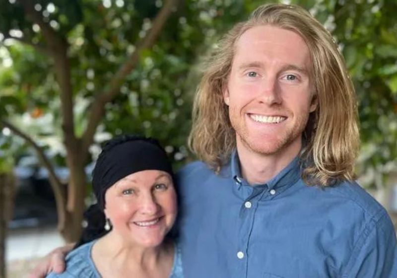 Vendo o sofrimento da mãe, Matt começou sua missão no início de 2020. Foto: Mercedes Berg Photography/Família Shaha