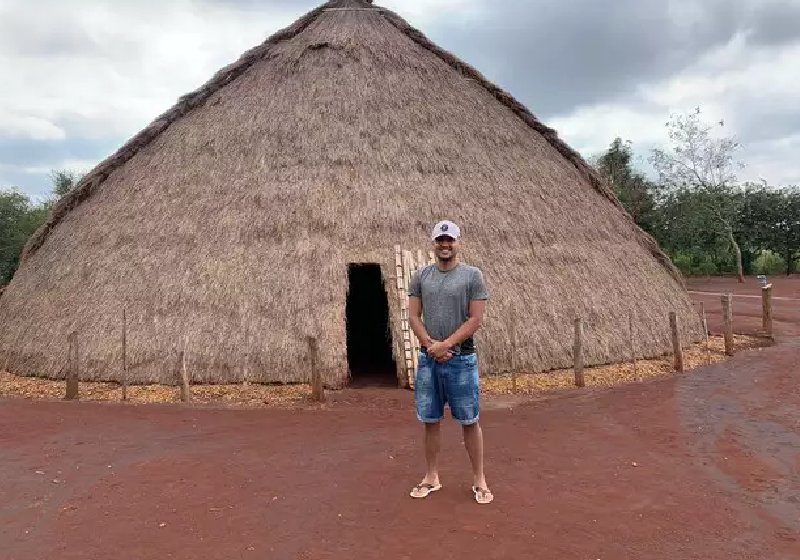 Bernard Ortiz Machado é o 1º da aldeia indígena Jaguapiru a passar em Medicina- Foto: arquivo pessoal