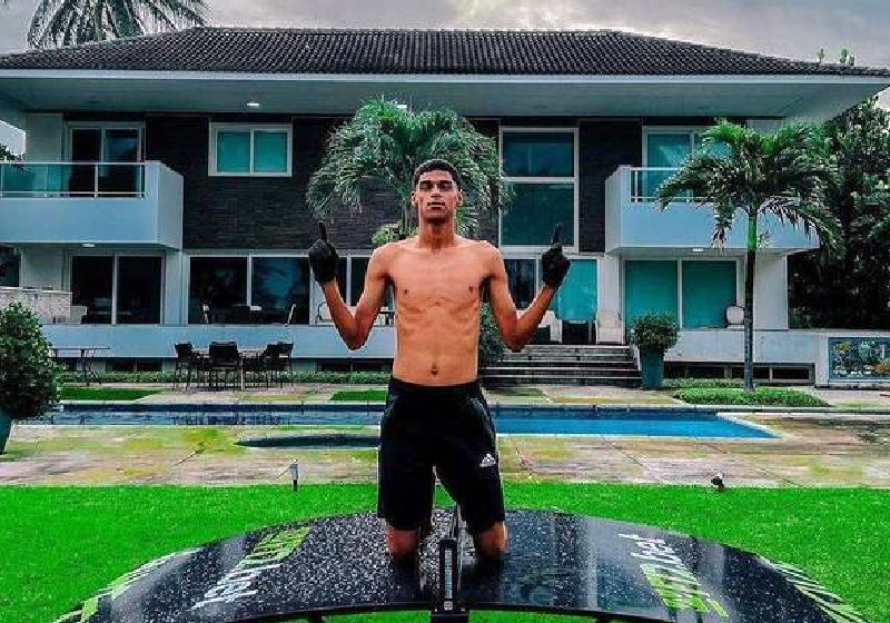 Não há mal que dure para sempre e o Luva de Pedreiro é prova disso mostrando a casa nova - Foto: reprodução / Instagram