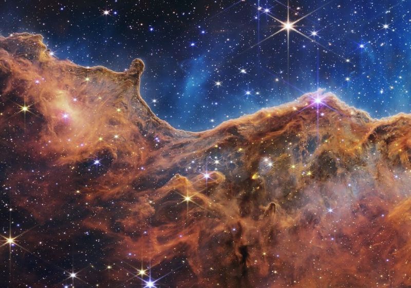 As fotos registradas pelo Webb mostram enormes nuvens de gás e aglomerados de galáxias. Foto: Nasa