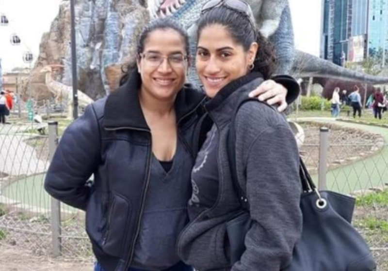 As duas irmãs, se paradas quando bebês, se reencontraram e garantem que hoje são melhores amigas - Foto: arquivo pessoal