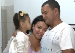 Nelson reencontrou a filha e neta após 6 dias perdido na ilha. Foto: Reprodução/vídeo