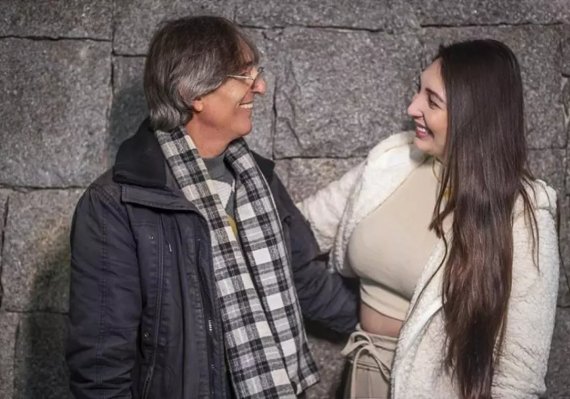 Pai era dependente químico e agora, livre das drogas, reencontrou a filha (Foto: Sandra Lima/ via Prefeitura de Curitiba)