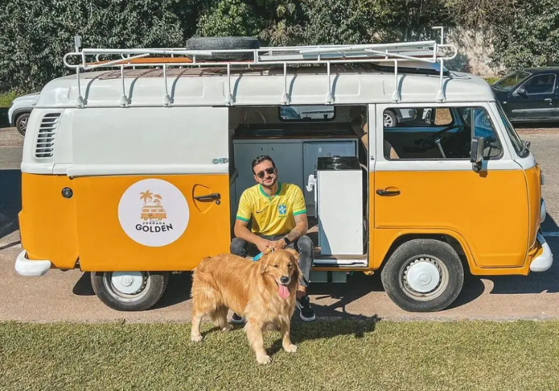 Rhaman e Hoi Na vão viajar de Kombi. A aventura foi inspirada no cão Shurastey e Jesse Koz - Foto: reprodução Instagram
